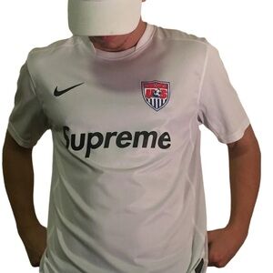 Nike x Supreme USA Soccer Nylon White lightweight Jersey short sleeve Shirt M